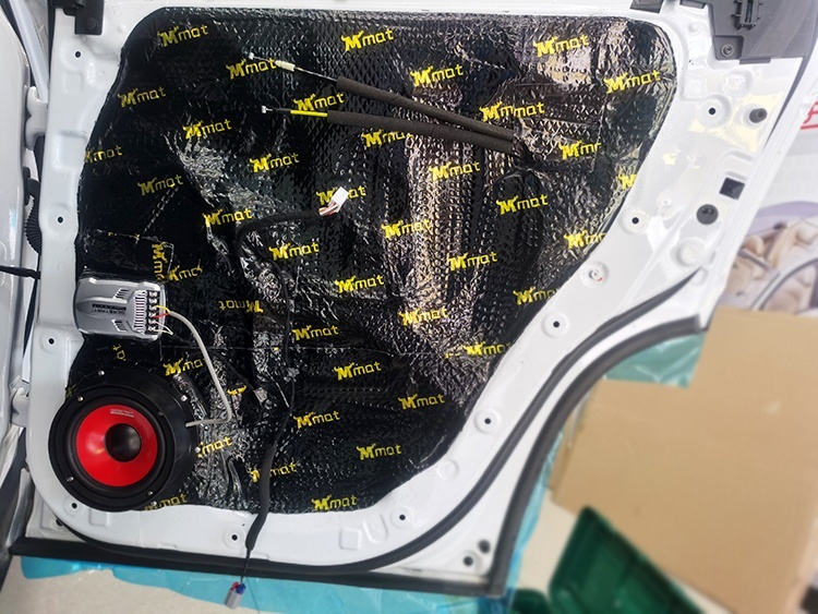 长安CS95原车隔音、喇叭差？台州慧声汽车音响帮你解决烦恼