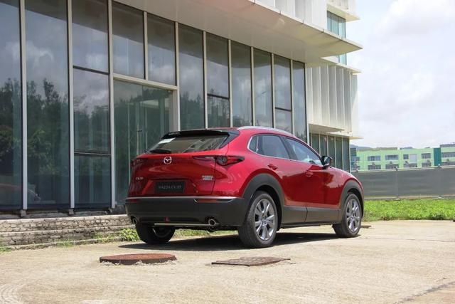 试驾Mazda CX-30，体验“人马一体”的驾控乐趣