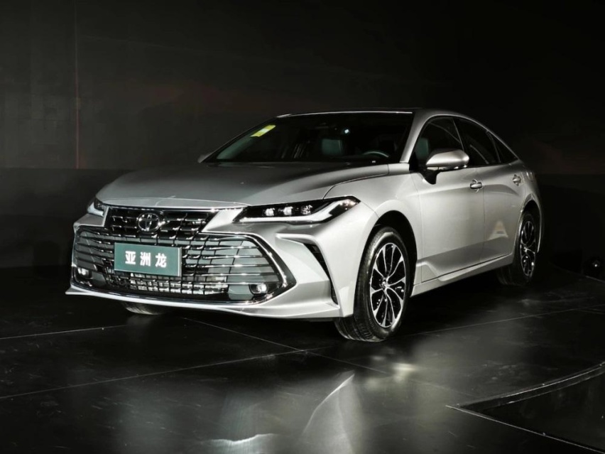 新款丰田亚洲龙臻选版上市 2.0L+CVT/配置升级 售20.98万元