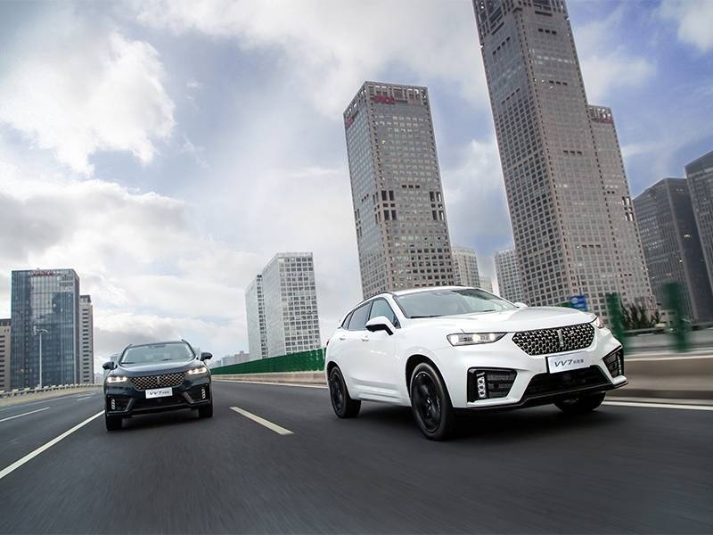 WEY VV7科技版售19.28万元，增加后排控制器