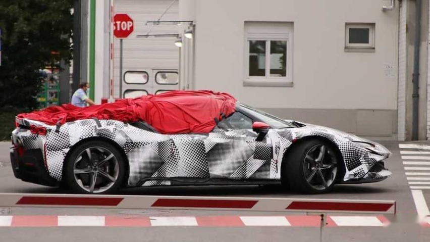 混动版SF90 Stradale Spider谍照曝光
