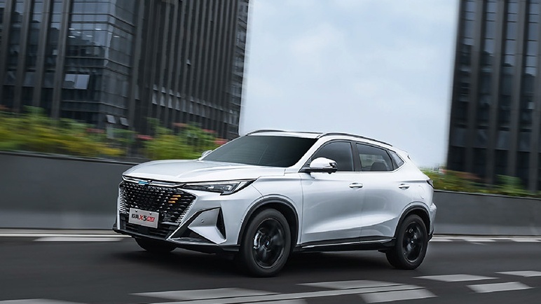 以PLUS之名 十万元级别SUV，欧尚X5对比瑞虎7谁更时尚？
