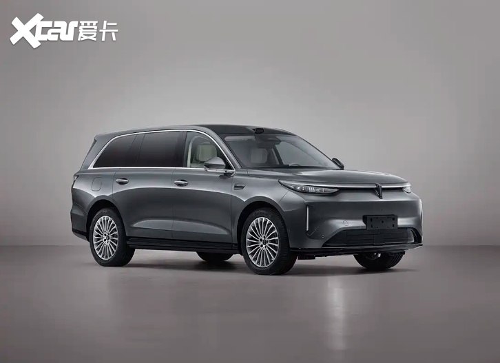 大饼圈带拖钩！长城新旗舰重2.8吨，狂塞734马力，到底给谁看？