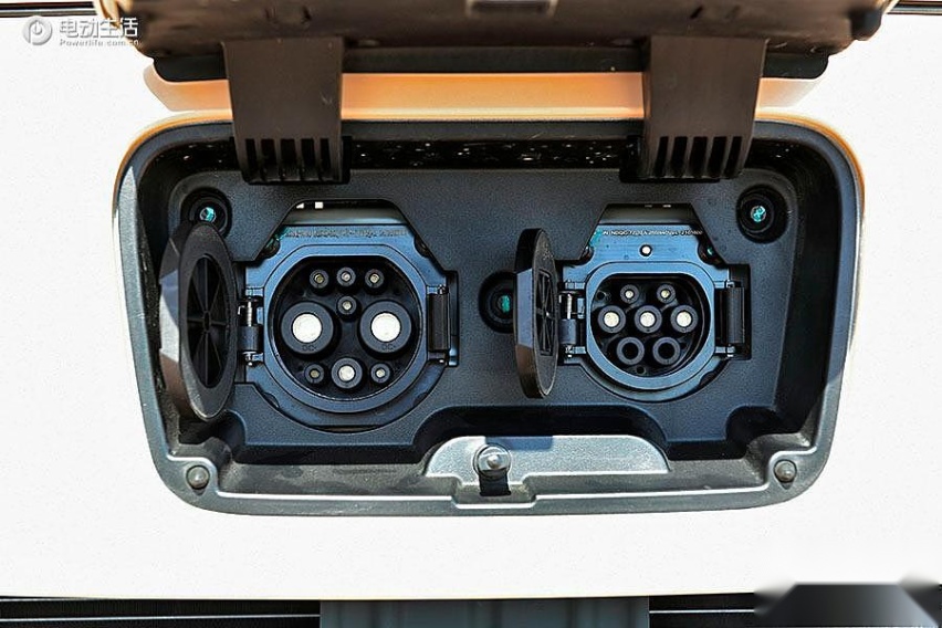 微型精品家庭用车 实拍2021款零跑T03 400豪华版