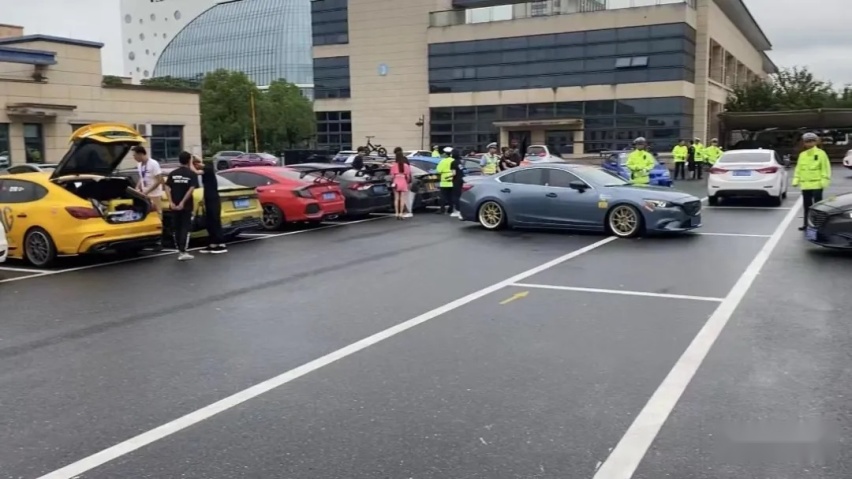 两次被抓的马自达阿特兹，审车后继续做绞牙战士