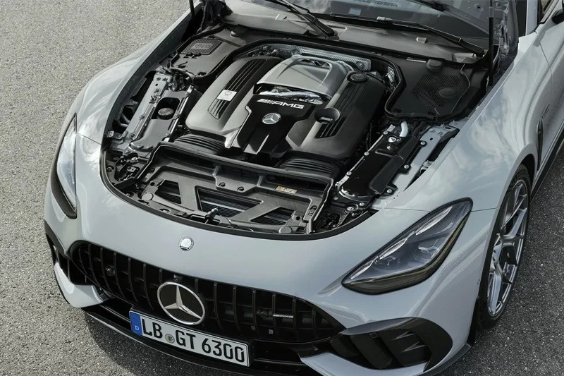赛道利器——奔驰AMG GT 63 Pro