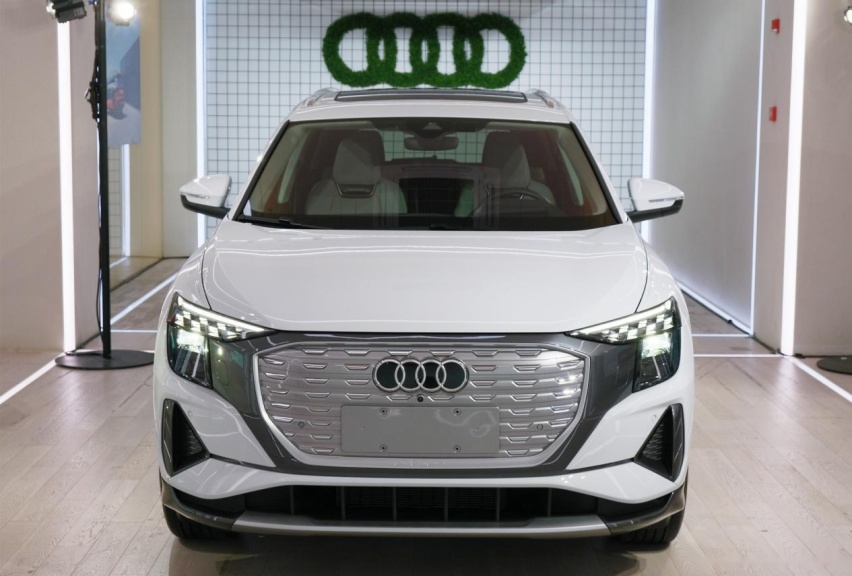 更懂中国年轻人的上汽奥迪Q5 e-tron，标配堪称『顶配』