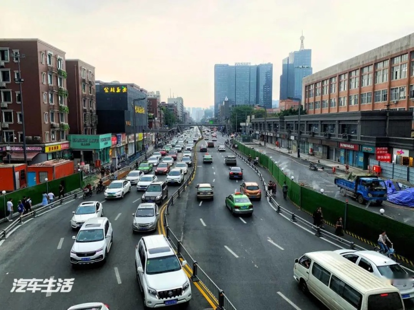 不限号还标配空气净化系统，热门纯电动车应该怎么选？|帮你选车