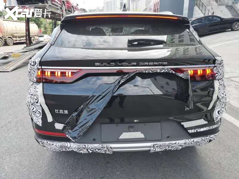 定位中型suv比亚迪宋plus谍照曝光