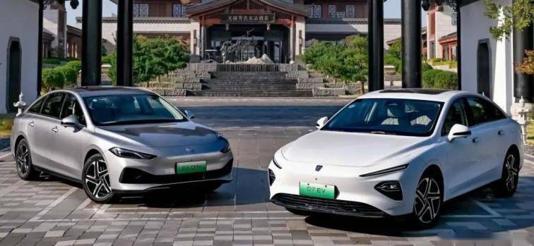 续航1704km，荣威D7限时10.98万起，秦PLUS只能望“7”项