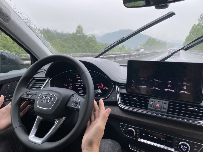 在风雨中感受自由 长途试驾：全新奥迪Q5L