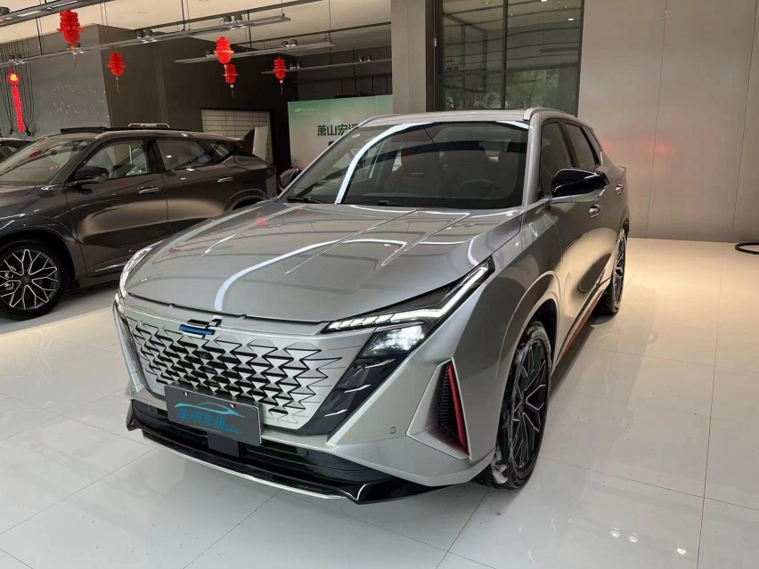 酷炫又智能 探店汽车机器人——欧尚Z6蓝鲸 2.0T