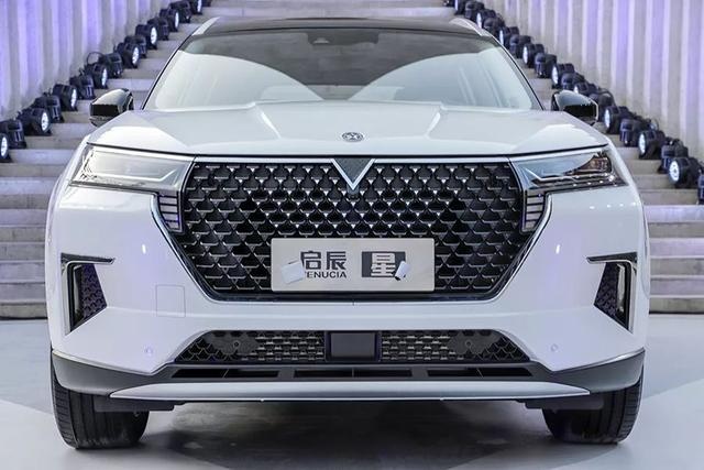 长安CS75 PLUS真正的劲敌,车宽1米9+190马力