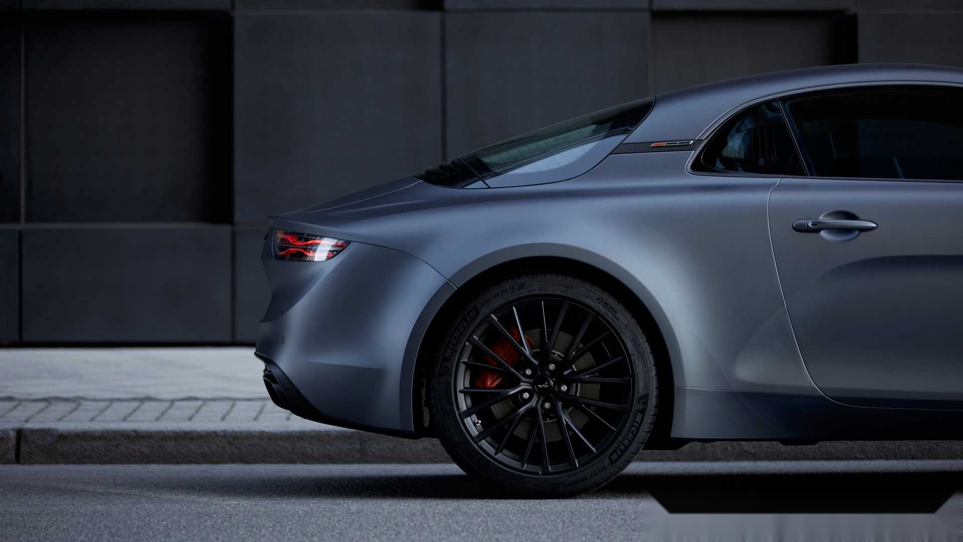 定位性能版本 雷诺Alpine A110S官图发布