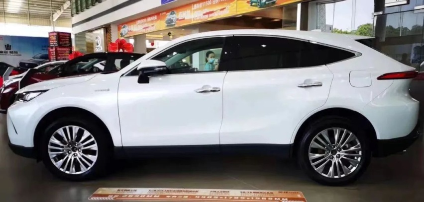丰田凌放：一个让RAV4荣放尴尬的弟弟