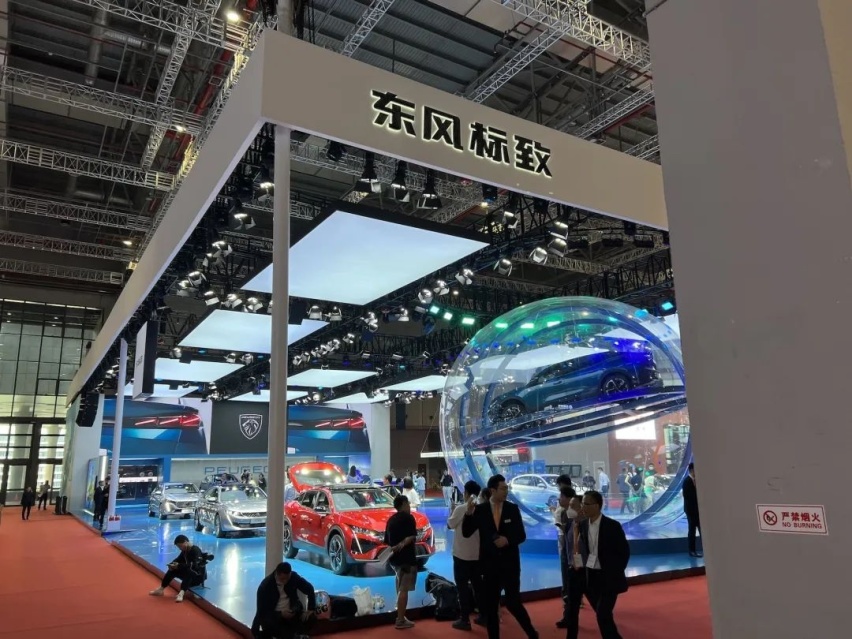 80个厂家单日百万观展人数 合资车展位门可罗雀 TA们败了吗？