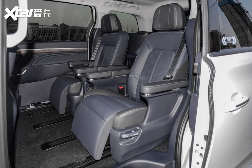 别再盯着合资车了,传祺gm8商务范儿十足,驾乘空间宽敞舒适