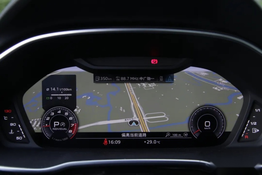 与其买辆相貌平平的中级轿车,不如考虑一下豪华品牌的SUV?