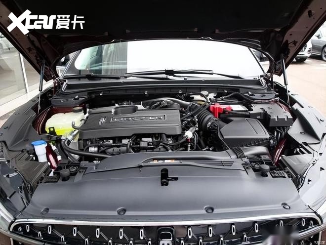 林肯Z vs. 奥迪A4L: 豪华定义的争夺战