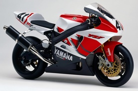 90年代终极赛道神器：雅马哈YZF-R7 OW-02