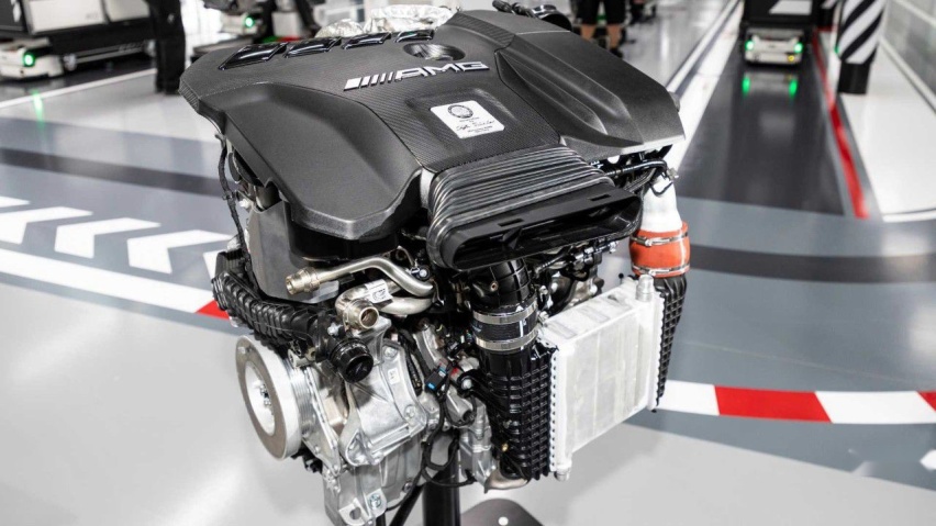 梅赛德斯AMG CLA 45 S官图发布；保时捷718 Ca