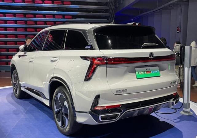 纯电续航150km！搭载智电iDD混动，长安CS75 PLUS iDD
