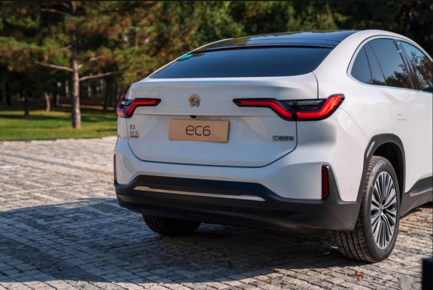 好看、好玩、好开 试驾蔚来智能电动轿跑SUV EC6