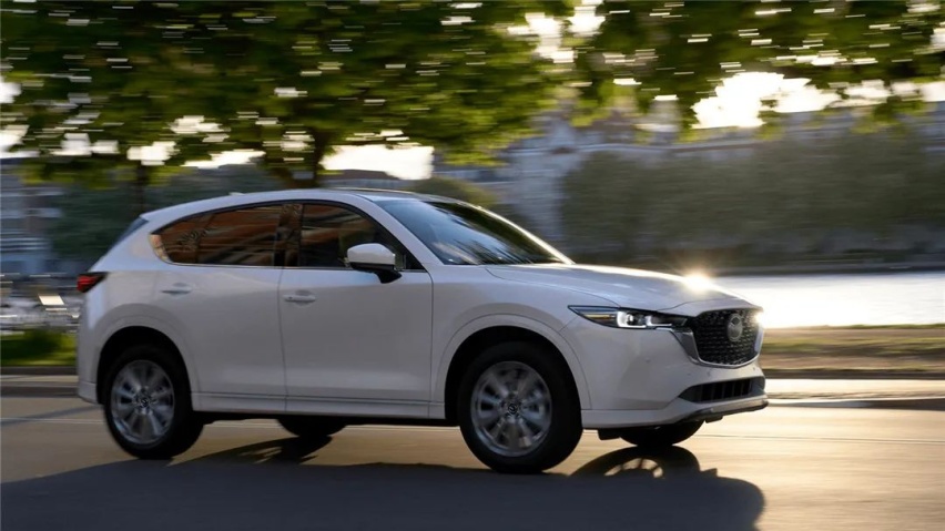 马自达新款CX-5官图发布，小鹏P5、哈弗新款H9上市…丨今日车闻