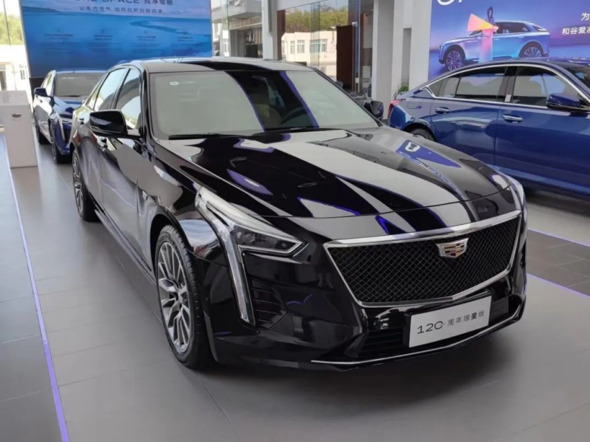 Cars01车闻丨“解读蓝色优雅” 静态品鉴120周年凯迪拉克CT6