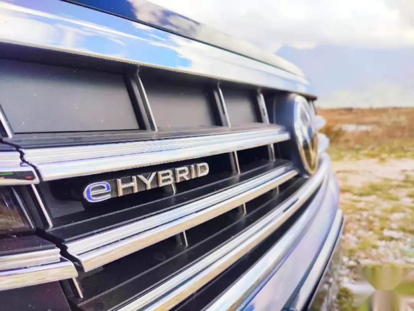 当豪华与科技融合 试驾2021款大众途锐eHybrid