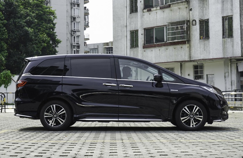 任你挑，用特斯拉Model 3换一台同价位的车，哪台最值？