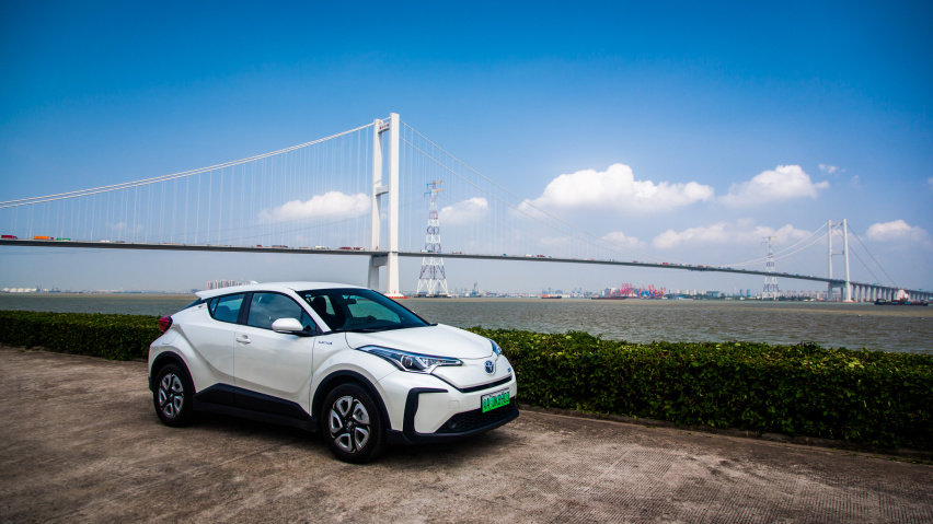 优于燃油的动力与乐趣 试驾丰田C-HR EV