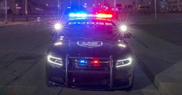 美国大片里的警车为什么跑得那么快？原来如此...