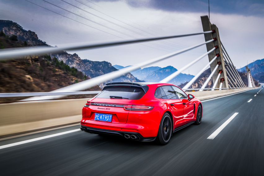 “瓦罐”迷的终极梦想 试驾保时捷Panamera GTS