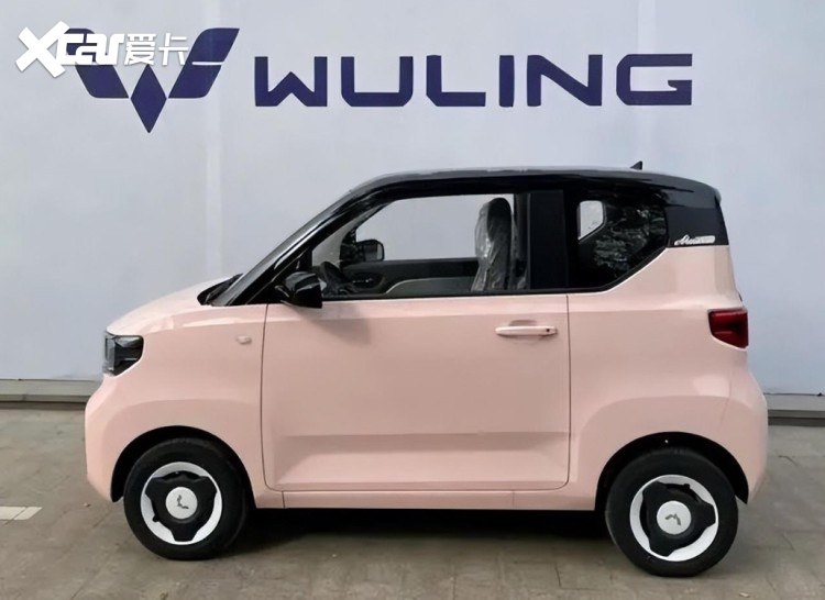 最高降1.3万！宏光MINIEV家族又大降价