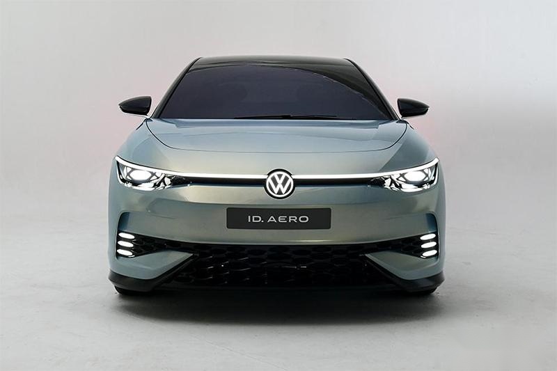 特斯拉Model 3迎来劲敌？大众ID. AERO量产版曝光，续航62