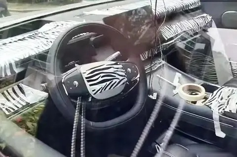 【E汽车】国产“小揽胜” 广汽传祺S7内饰谍照曝光