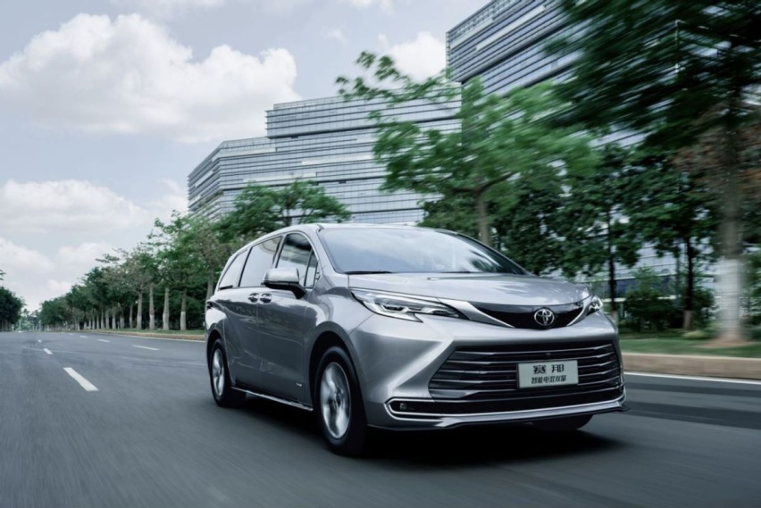 降价2.5万还增配， 2024款赛那卷价格更卷产品