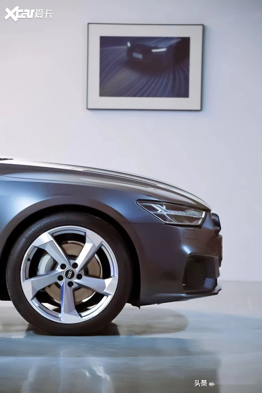 最美奥迪车型A7 Sportback参展深圳连接艺术设计节 诠释出感性美学