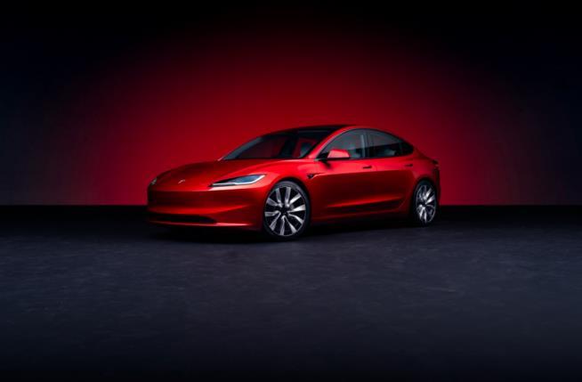 特斯拉Model 3 焕新版25.99万元开启预售：设计、座舱、智能全