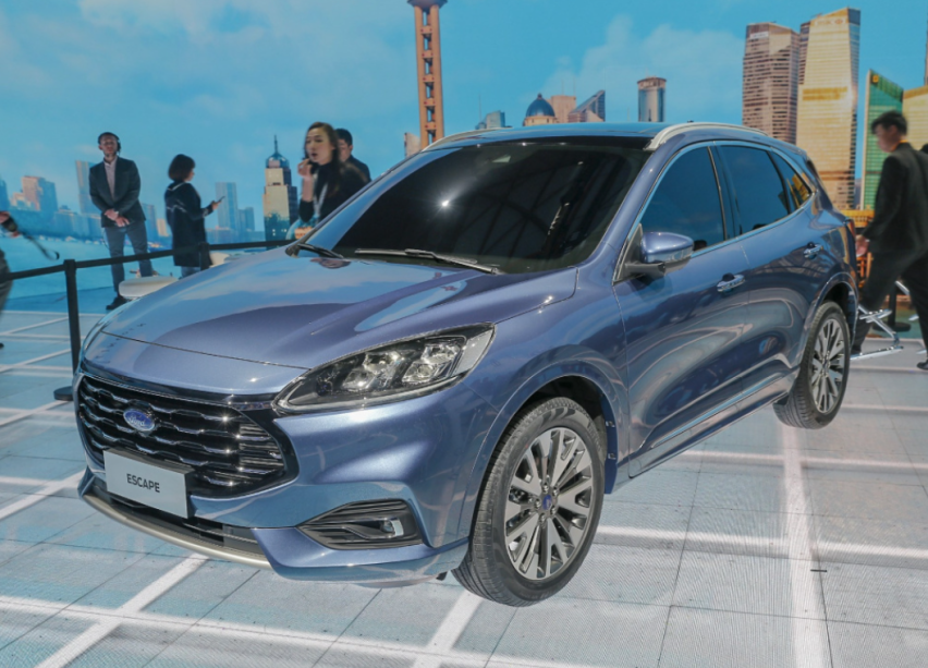这才是运动型SUV，标配铝合金悬架 百公里加速7.5秒