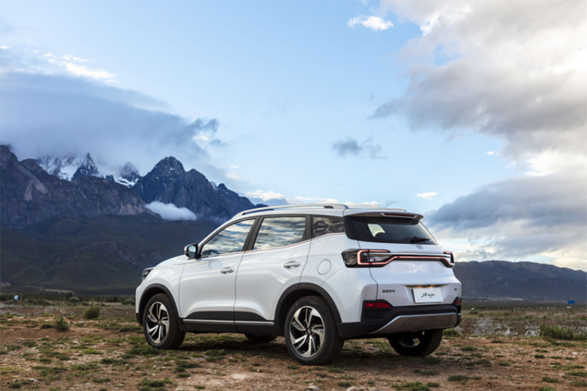 5万出头买紧凑型SUV 凯翼炫界正式上市 还要啥自行车