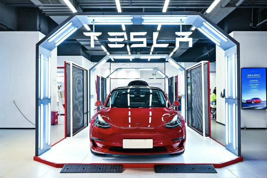 国产特斯拉Model Y降价1.4万，同级车怎么选？