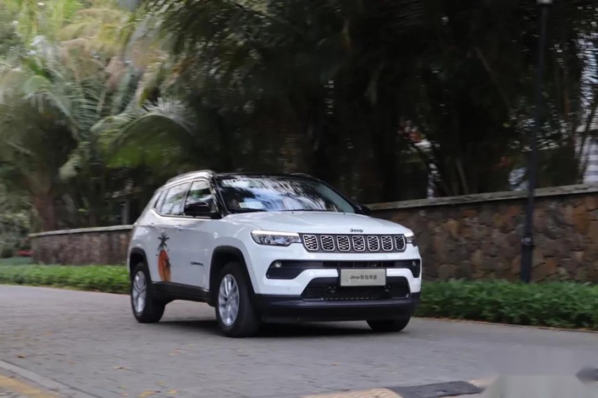 试驾新Jeep指南者四驱:你们管这叫中期改款?