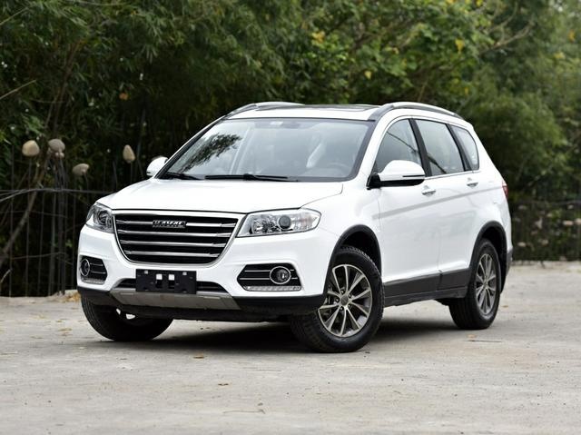一汽丰田RAV4究竟算什么名车，这内饰比哈弗H6都没有优势