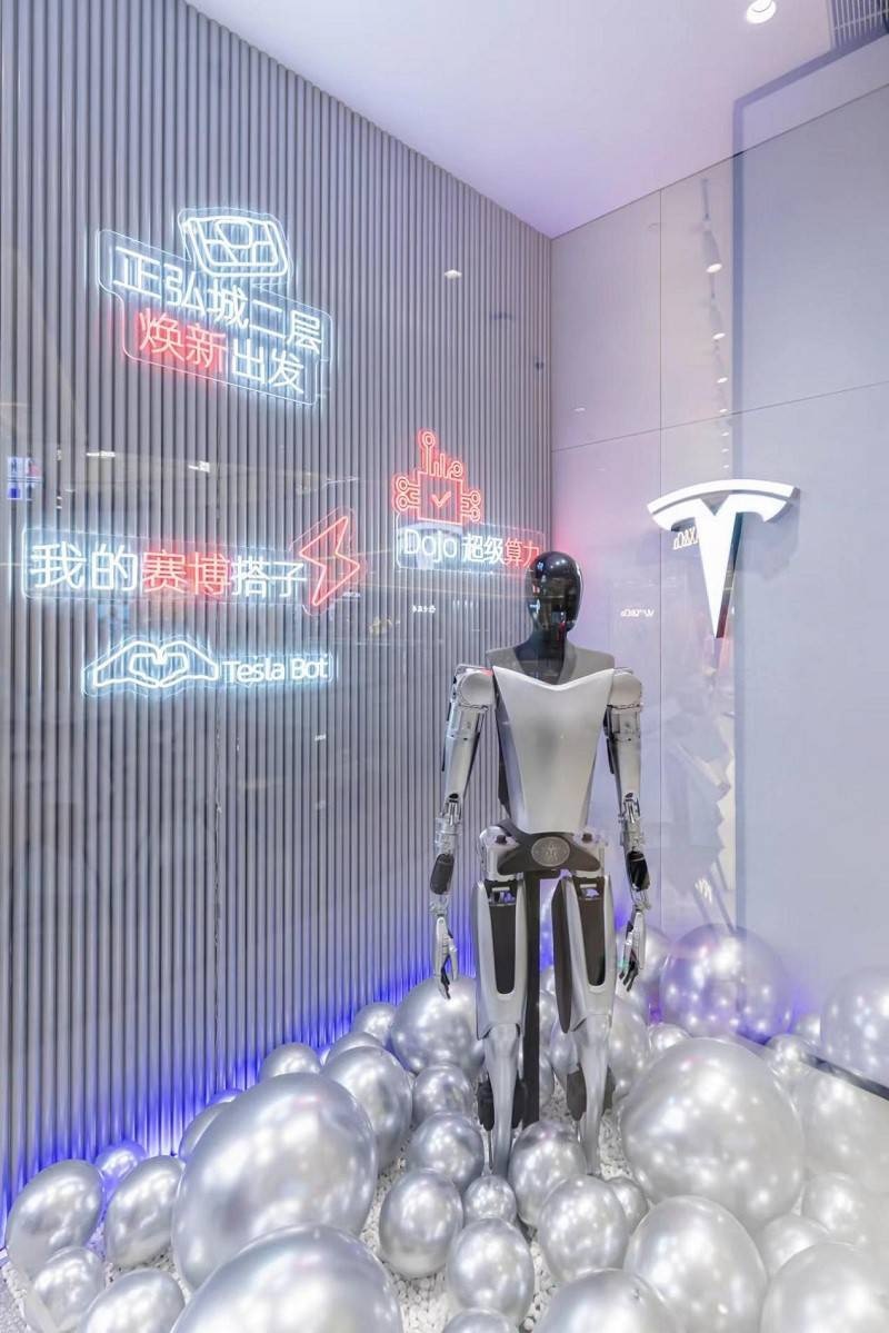 真香！在特斯拉双店开业现场体验Model 3焕新版冬季“升舱”