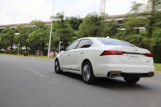 全车13个喇叭,爱信6AT加持,传祺GA8能否带来“帝王级”的享受?