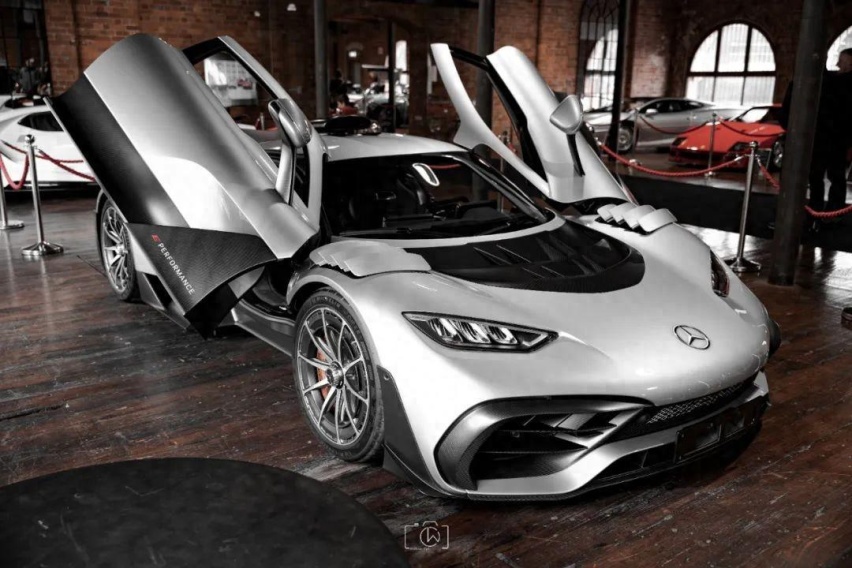 实拍全澳首台AMG ONE，全世界年纪最大的车主？