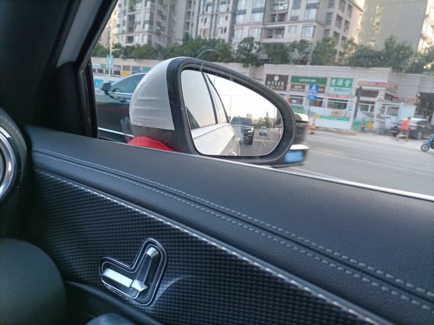 【豪车道】奔驰A级升级盲点辅助系统，ACC自适应巡航