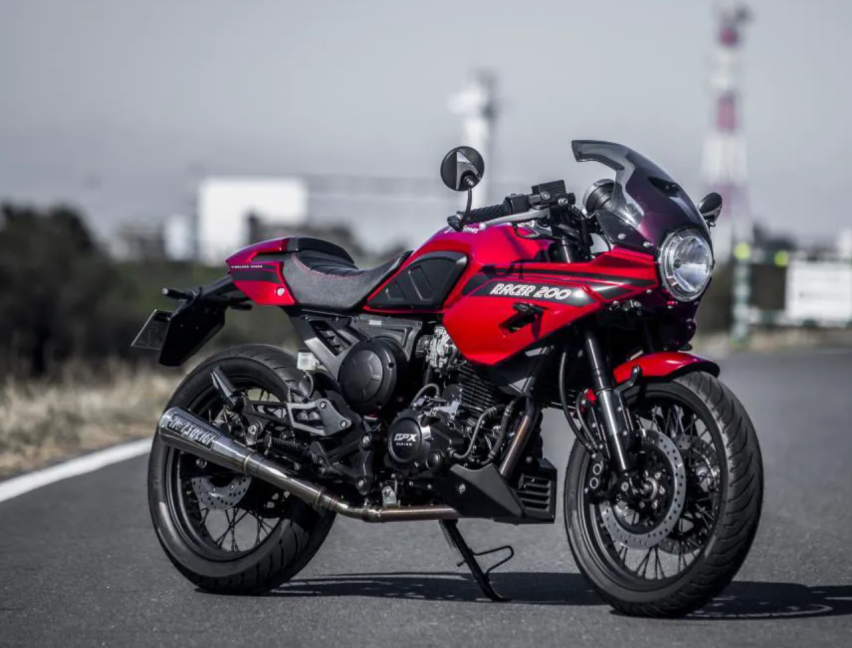 小众摩托车赏析，泰国GPX Racer200绅士版，浓厚Cafe风格
